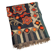 Wool scarf with Threadwork