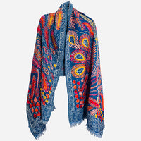 Wool scarf with Threadwork