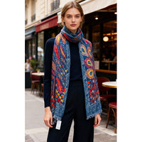 Wool scarf with Threadwork