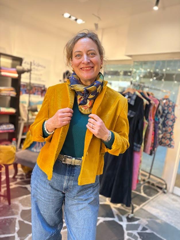 Samtjacke in Unifarbe