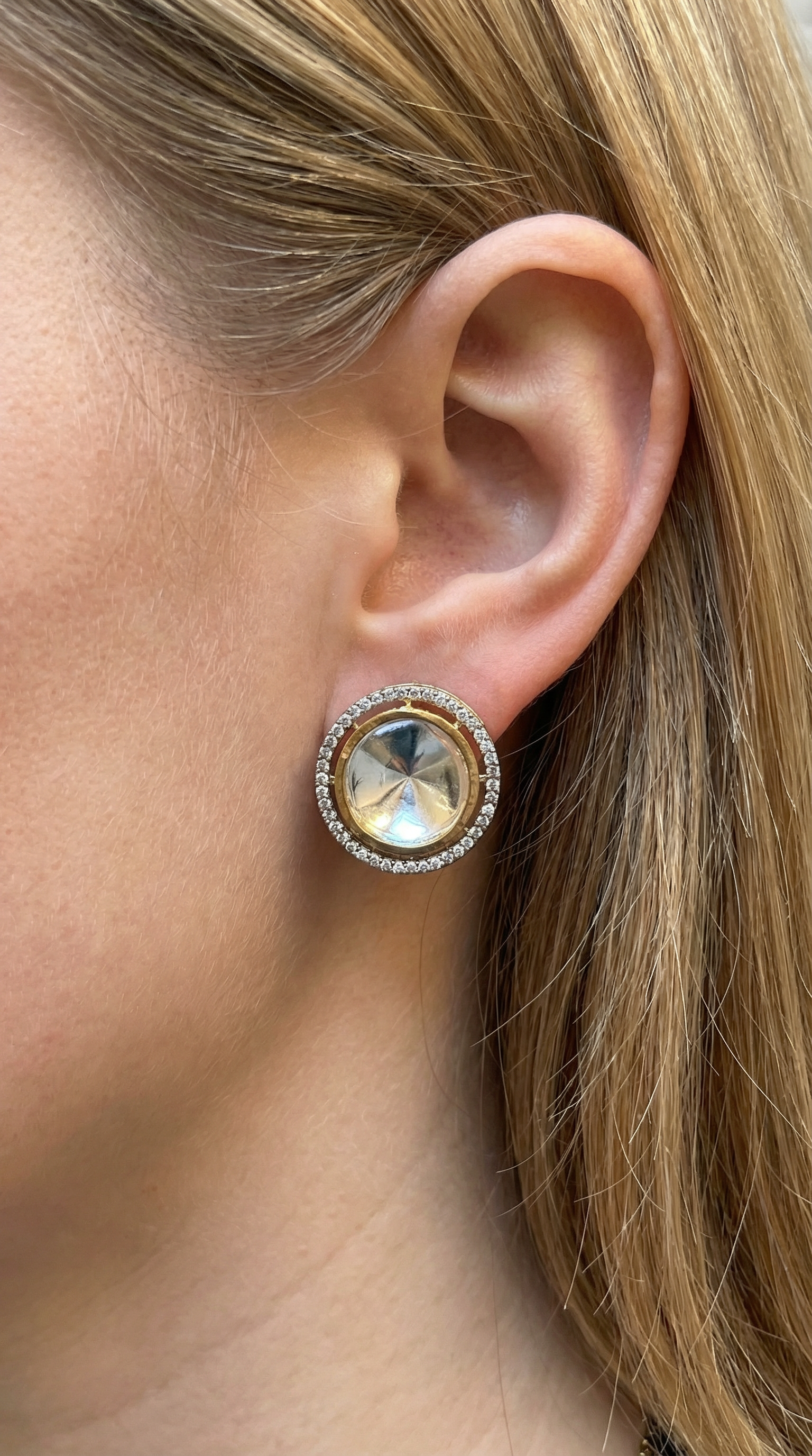 Round glass stone Earring