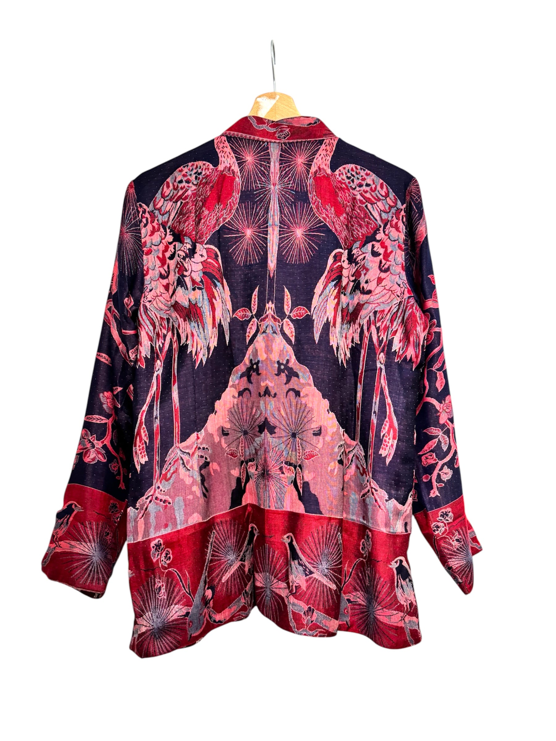 Samtjacke mit Stickerei