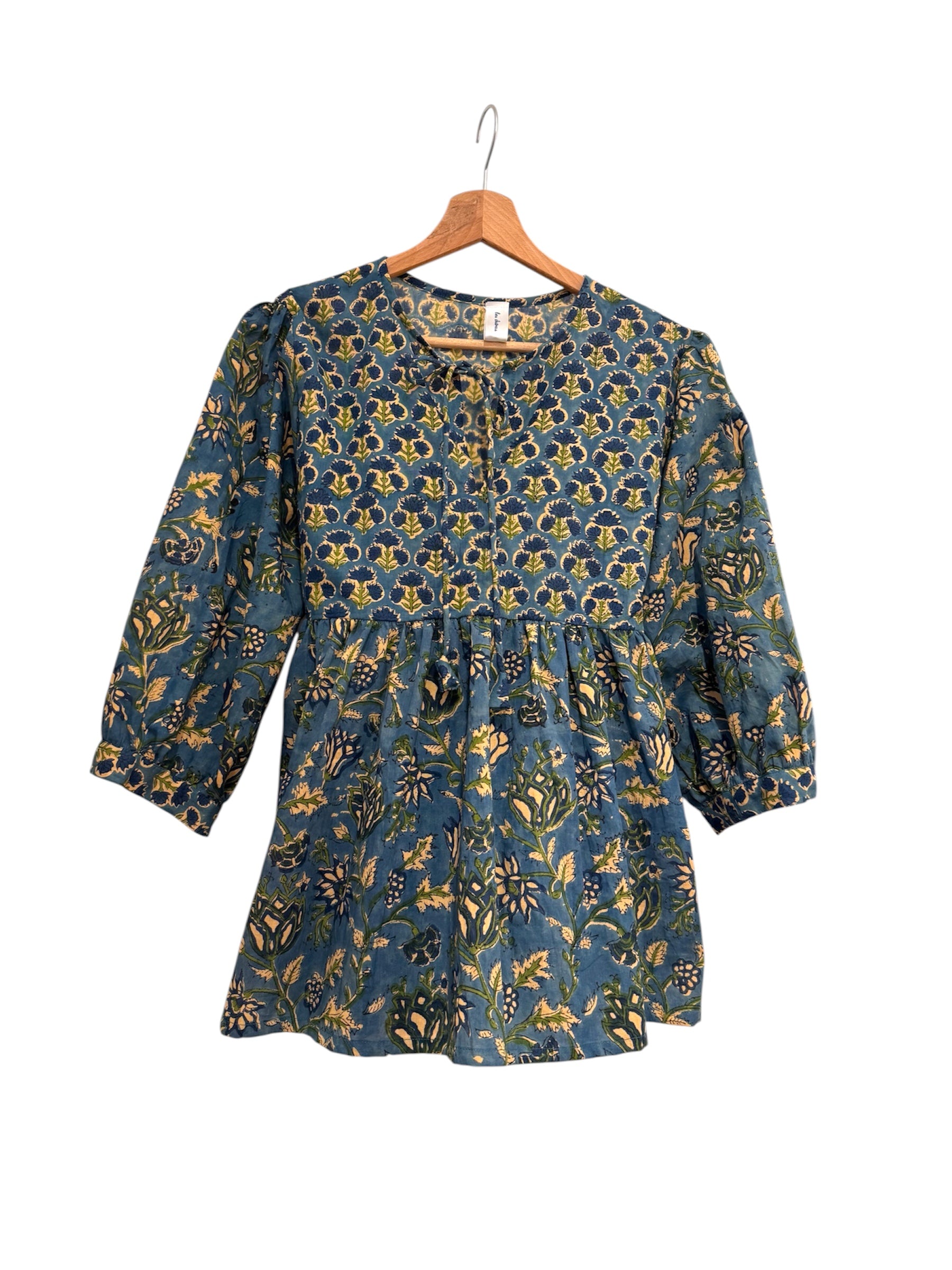 Bluse aus Viskose-Satin mit Blumenmuster