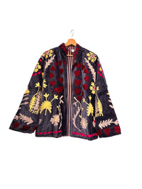 Samtjacke mit Stickerei