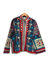 Samtjacke mit Stickerei