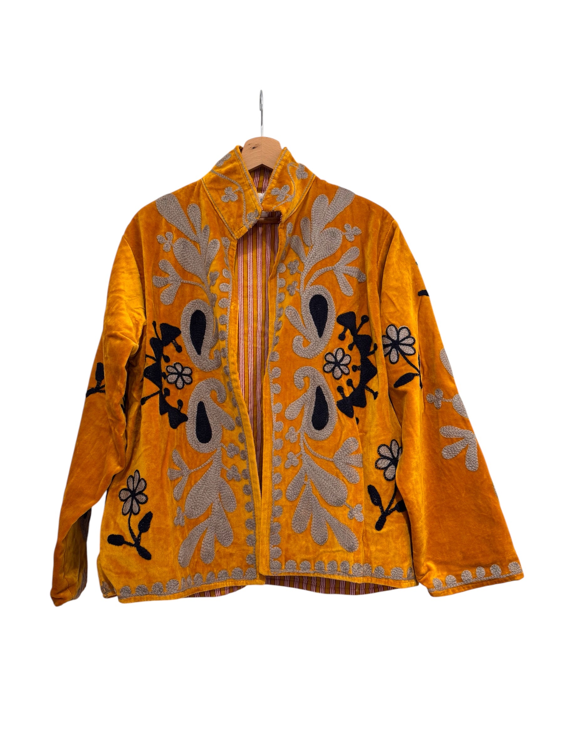 veste en velours brodée