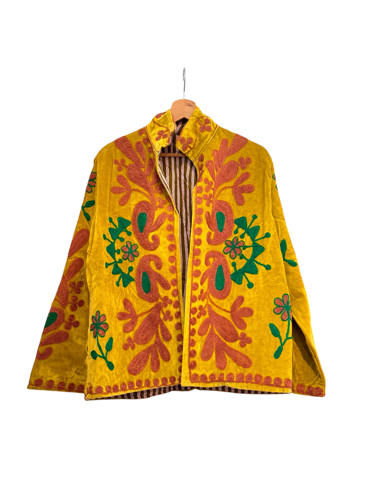 Samtjacke mit Stickerei