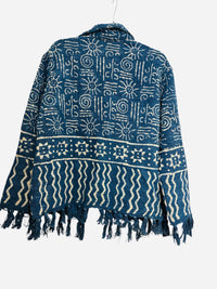 Samtjacke mit Stickerei