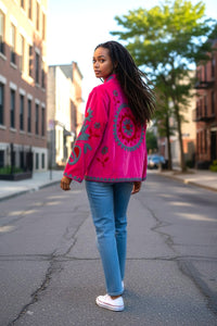 Samtjacke mit Stickerei
